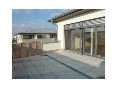 Exklusiver Wohntraum ! 20m² Dachterrasse mit freiem Blick ! EBK inkl.