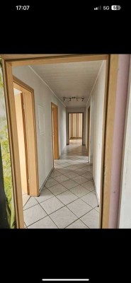 NACHMIETER für 4 ZKB in Dierdorf Wienau