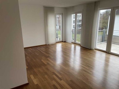 Helle Wohnung in Bonn-Castell, citynah, ruhig im Park