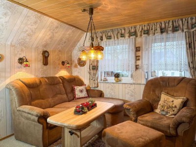 Großzügiges Zuhause mit Entwicklungspotenzial – ideal für Mehrgenerationen & Investoren