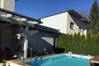 Haus mit Pool, Doppelcarport und Erdwärmeheizung