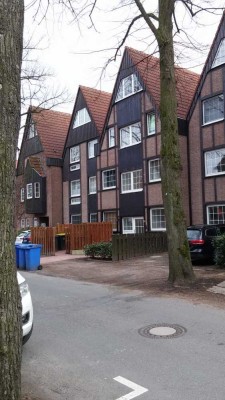 2-Zimmer Wohnung mit großem Südbalkon in zentraler Lage im Grünen