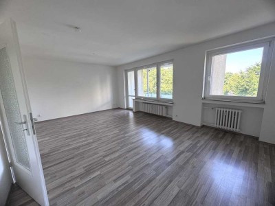Tolle 2 Zimmer Wohnung mit Balkon in begehrter Lage
