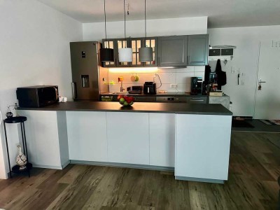 Erstbezug mit Einbauküche und Balkon: schöne 2-Zimmer-Wohnung in 51147, Köln