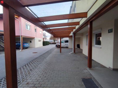 Ruhiger Wohntraum mit eigenem Carport PKW Abstellplatz!