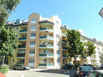 Helle 2-Zimmer-Wohnung mit Balkon in Gera-Debschwitz
