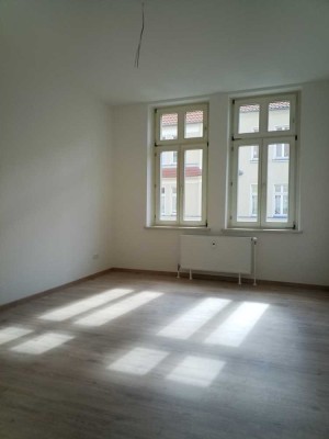 Charmante, kleine 2 Raumwohnung Zweitbezug nach Sanierung !