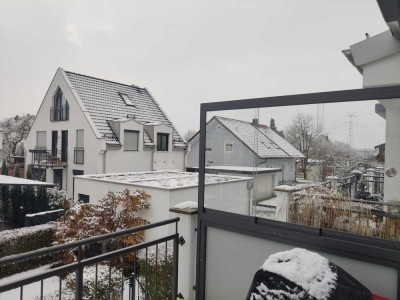 Stilvolle 3-Zimmer-Wohnung in München-Allach mit EBK, Süd-Balkon, Gäste-WC, TG-Platz und Wärmepumpe