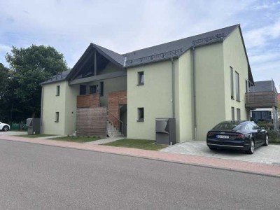 Schöne, moderne EG-Neubau-Wohnung mit eigenem Gartenanteil in 76870 Kandel, Neubaugebiet K2
