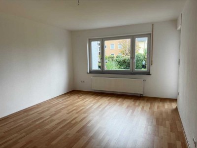 Renovierte EG-Wohnung in ruhiger Lage
