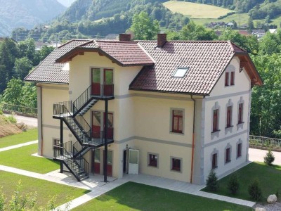 VILLA BURGBLICK !