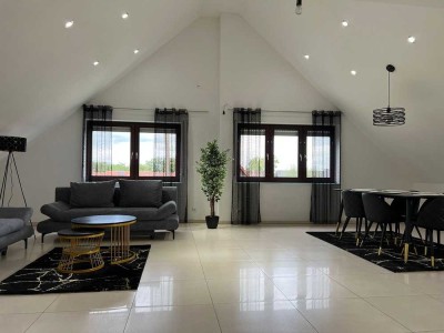 Neuwertige 4,5-Raum-Wohnung mit Balkon und Einbauküche in Alfdorf