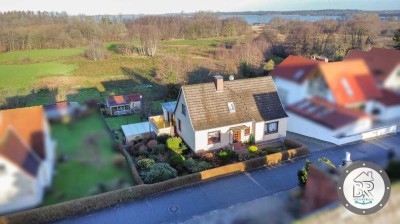 Traumhaft gelegenes Einfamilienhaus mit Blick zur Schlei