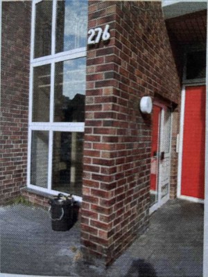 Modernisierte Wohnung mit drei Zimmern sowie Balkon und EBK in Mönchengladbach