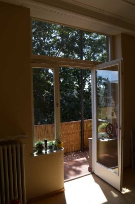 Stilvolle und gepflegte Altbauwohnung mit Balkon
