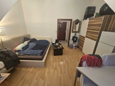 Wunderschöner Altbau - vermietete 1 Zimmerwohnung provisionsfrei zu verkaufen