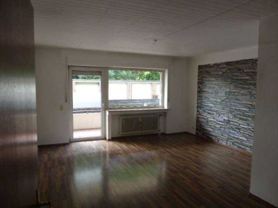 Eigentumswohnung im Erdgeschoß ca. 94m² Wfl. sofort beziebar im Zentrum von Neuwerk !!!