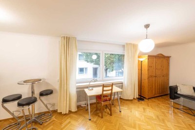 * Apartment * ruhige Seitenstraße * Stellplatz * komplett möbliert * Flingern Nord *