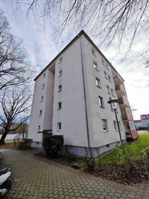 Helle 3-Zimmer Wohnung nähe Uni (WG geeignet)