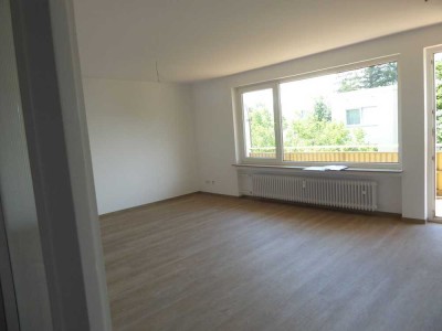 helle 4-Zimmer-Wohnung mit Einbauküche und Balkon in ruhiger Lage