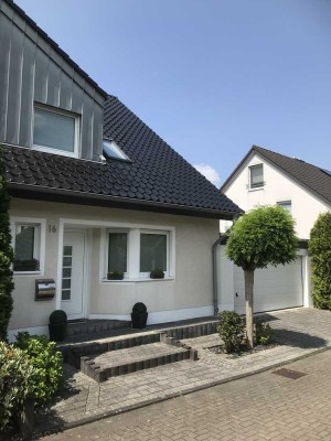 Doppelhaus+Doppelgarage in Spielstr., Topzustand, Erbpacht Grundstück