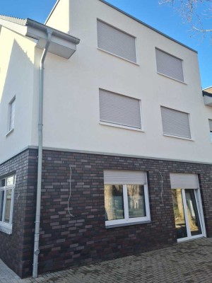 Schöne 3,5 Zimmer Wohnung mit großem Balkon