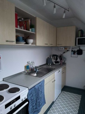 Erlangen-Frauenaurach 2-Zimmer-Dachgeschosswohnung mit Einbauküche