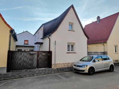 Freistehendes EFH mit sep. ELW im Anbau | Hof, Werkstatt und großem Südgarten