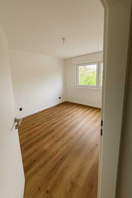 Sanierte 2-Zi. Wohnung in Mühlheim* in kl. WE*Balkon*ruhige Lage*Top Bad*für 1-2 Personen