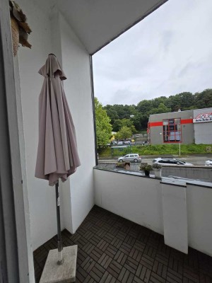 Schicke 4 Zimmer mit Balkon und EBK