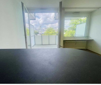 1-Zimmer Wohnung mit Balkon in München-Bogenhausen
