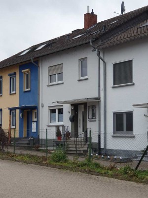 Großzügiges Einfamilien-Reihenhaus in ruhiger Lage