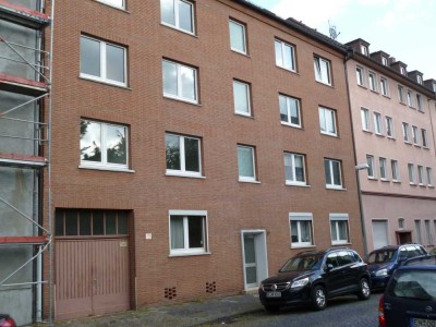 Interessante 3,5-Raum-Erdgeschosswohnung mit Einbauküche in GE-Mitte