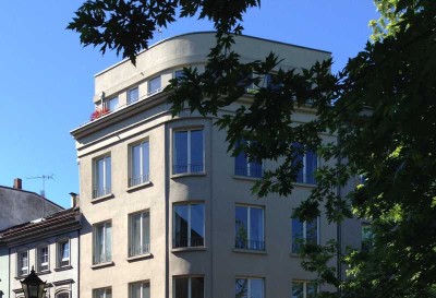 Schick wohnen am Dellplatz, kernsanierte Altbauwohnung mit Dachterrasse, hübsches Ambiente