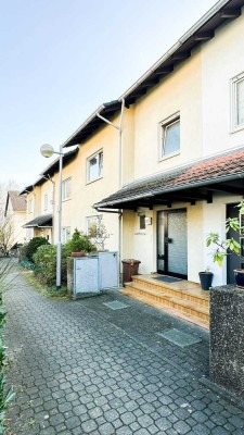 Großzügig geschnittenes 5-Zimmer-Reihenhaus in Eschborn-Niederhöchstadt