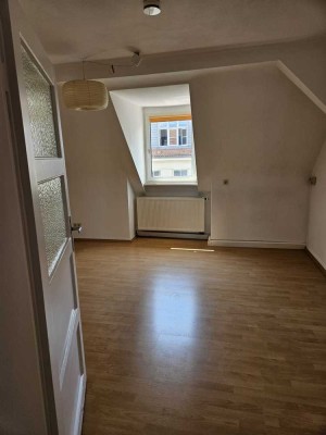 Gemütliche Dachgeschoßwohnung mir 3 Zimmern