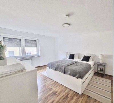Exklusive 2-Zimmer-Wohnung voll möbliert mit EBK in Saarbrücken