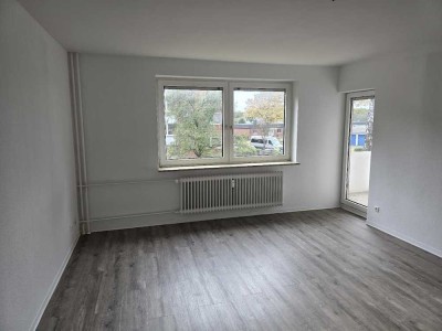 Lichtdurchflutete 3-Zimmer Wohnung ca. 67,84m² mit Loggia und Einbauküche