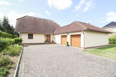 Familienidyll mit viel Platz und Komfort – großzügiges EFH mit Wintergarten & Doppelgarage in Negast