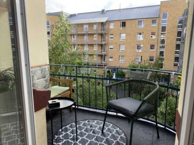 schöne 3 Zimmer Wohnung mit Balkon
