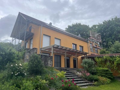 1 Zimmer Apartment mit Terrasse und Blick ins Grüne
