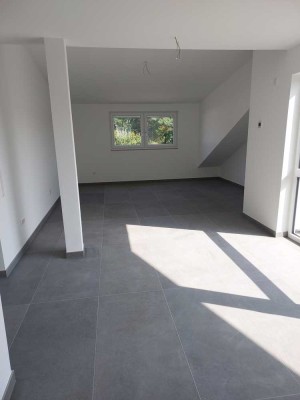 Helle 3-Zimmer-Wohnung mit Balkon in Jockgrim