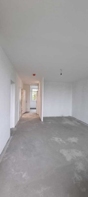 Helle, sanierte 2-Zimmerwohnung sucht neuen Mieter in Düsseldorf-Eller