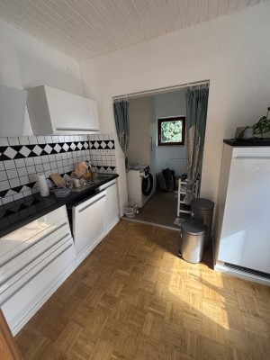 Schöne 3 Zimmer Wohnung mit Balkon in zentraler Lage