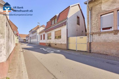 Einfamilienhaus in Kleinkarlbach mit Potenzial!