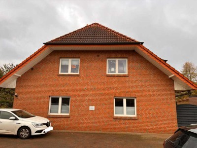 Von PRIVAT: Vermietete 3 Zimmer ETW mit Balkon, Dachbodenpotential in ruhiger Lage nahe Tillysee