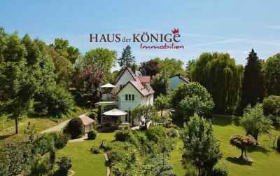 Liebevoll saniertes Einfamilienhaus mit Traumgarten in unverbaubarer, naturnaher Wohnlage