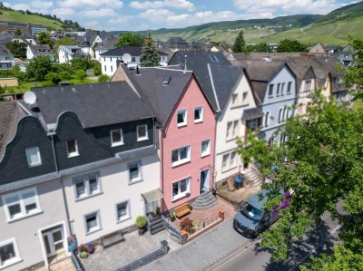 Modernisiertes Einfamilienhaus in Bernkastel-Kues mit Moselblick und Großzügigem Garten