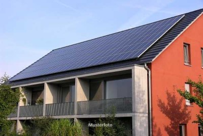 Wohnung mit 2 Terrassen und Garage