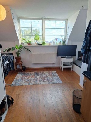 Sanierter Altbau - 1-Zimmer-Eigentumswohnung in Zentrumsähe